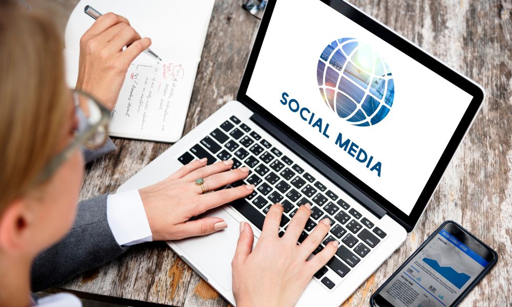 How to Advertise Your Business on Social Media the Right Way